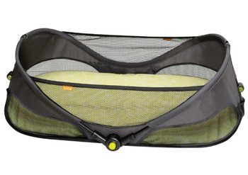 100267_brica-fold-n-go-travel-bassinet.jpg