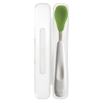 106540_oxo-tot-on-the-go-feeding-spoon-green.jpg