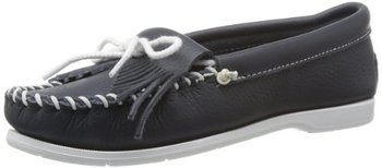 106722_minnetonka-women-s-kilty-unbeaded-moccasin.jpg