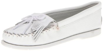 106723_minnetonka-women-s-kilty-unbeaded-moccasin-white-smooth-5-m-us.jpg