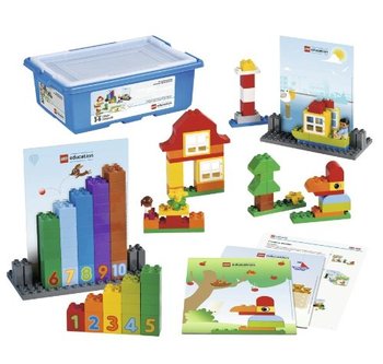 109790_lego-education-duplo-creative-builder-set-6024000-124-bricks-4-building-cards.jpg