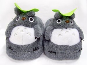 11046_totoro-soft-gray-totoro-plush-slippers.jpg