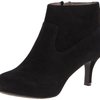 113868_rockport-women-s-seven-to-7-65mm-boot-black-suede-5-w-us.jpg