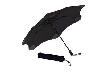 116441_blunt-xs_metro-umbrella-black.jpg