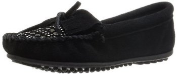 126548_minnetonka-women-s-studded-moccasin-black-6-m-us.jpg