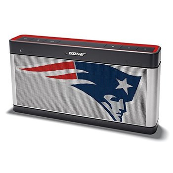 127588_limited-edition-soundlink-bluetooth-speaker-iii-nfl-collection-patriots.jpg