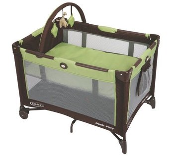 134595_graco-pack-n-play-on-the-go-travel-playard-go-green.jpg