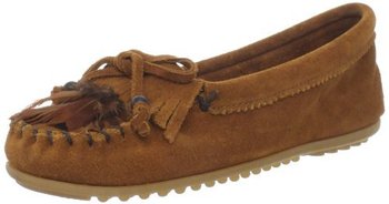 149022_minnetonka-women-s-feather-kilty-moccasin-brown-8-m-us.jpg