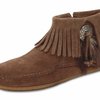 152580_minnetonka-women-s-concho-feather-side-zip-boot-taupe-7-5-m-us.jpg