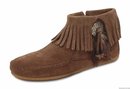 152580_minnetonka-women-s-concho-feather-side-zip-boot-taupe-7-5-m-us.jpg