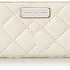 156150_marc-by-marc-jacobs-sophisticato-crosby-quilt-leather-tomoko-wallet-tumbleweed-beige-one-size.jpg