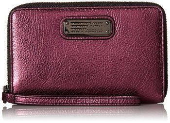 157996_marc-by-marc-jacobs-new-q-shine-wingman-wristlet-wine-one-size.jpg