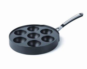 162414_simply-calphalon-nonstick-puff-pancake-pan.jpg