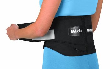 16654_mueller-adjustable-lumbar-back-brace-black-regular-1-count-package.jpg