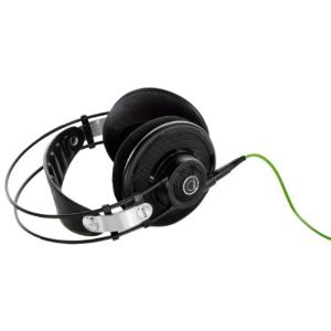 1700_akg-q-701-quincy-jones-signature-reference-class-premium-headphones-black.jpg