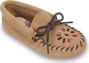 2140_minnetonka-child-s-beaded-moccasin.jpg