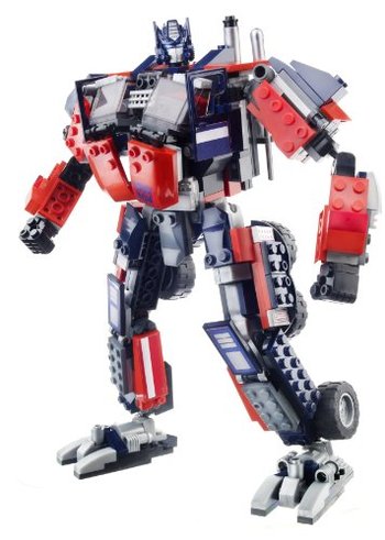 22767_kre-o-transformers-optimus-with-twin-cycles.jpg