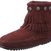 2289_minnetonka-women-s-hi-top-back-zip-dbl-frnge-boot.jpg