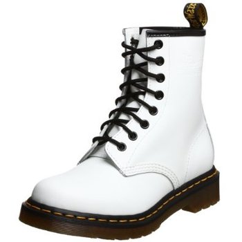 3250_dr-martens-women-s-1460-originals-8-eye-lace-up-boot.jpg