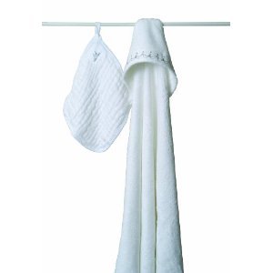 4191_aden-anais-terry-hooded-towel-and-muslin-washcloth-set.jpg