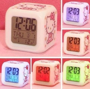 5768_hello-kitty-alarm-clock-w-soothing-glow-led-lights-and-thermometer.jpg