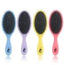 7784_the-wet-brush-rubberized-wet-detangle-shower-brush-assorted-color-luxor-professional-the-wet-brush-detangling-shower-brush.jpg