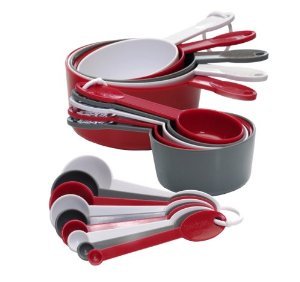 8135_progressive-gt-3520-international-19-piece-measuring-cup-and-spoon-set.jpg