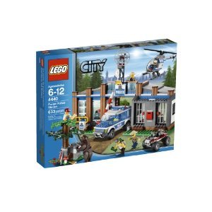 8490_lego-city-police-forest-station-4440.jpg