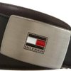 8633_tommy-hilfiger-men-s-interchangable-buckle-and-reversible-belt-gift-set.jpg