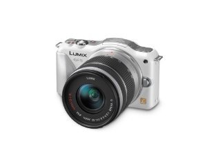 8846_panasonic-lumix-dmc-gf5kw-live-mos-micro-4-3-compact-sytem-camera-with-3-inch-touch-screen-and-14-42-zoom-lens-white.jpg